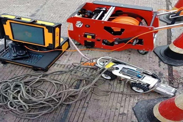 佛罗镇CCTV管道检测机器人